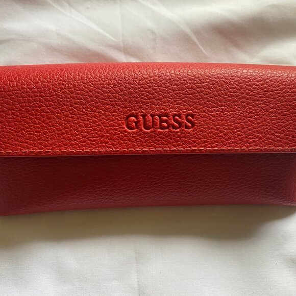 Guess Red Sunglasses Case Semi Hard Clamshell Protective Eyeglasses CASE ONLY - Picture 4 of 5